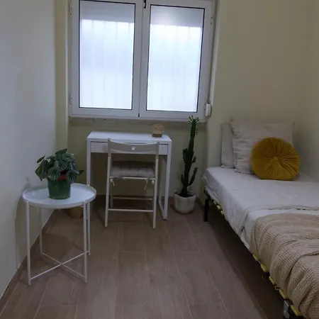 Homestay Key Hub - 1-5 Lisbon